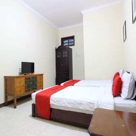 Reddoorz @ Mantrijeron 2 Hotel Jogjacarta Exterior foto