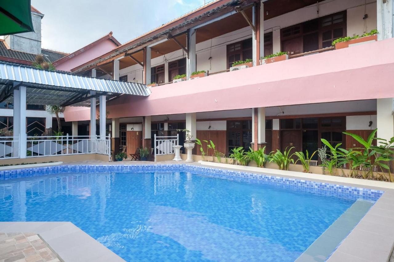 Reddoorz @ Mantrijeron 2 Hotel Jogjacarta Exterior foto